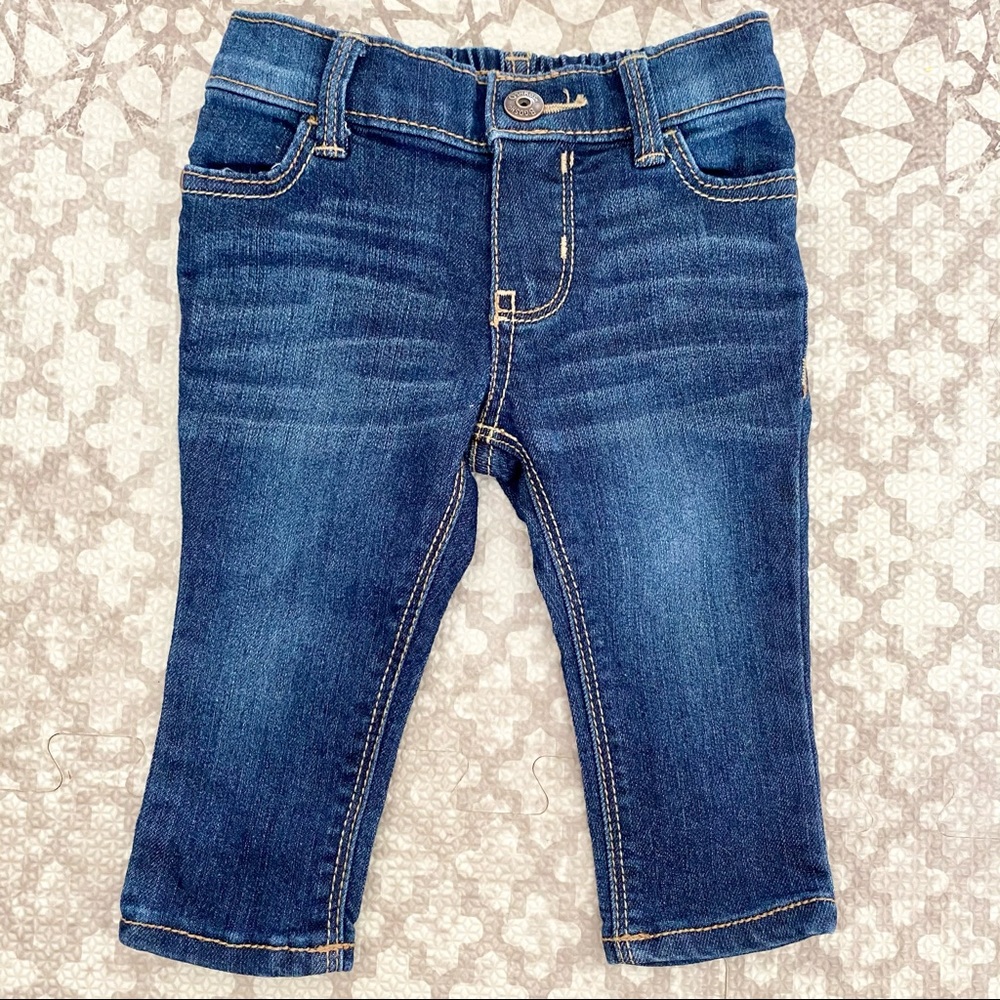 OshKosh baby girl super skinny jeans 6 mo like new